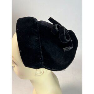 Vintage Black Velvet Womens Pillbox Hat With Bow Accent